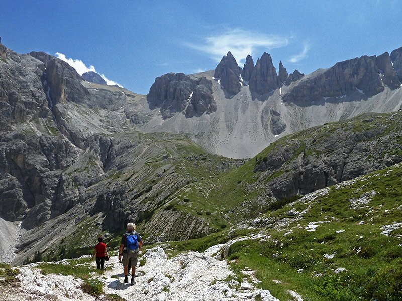 Bergtour von sexten zur drei zinnen hütte südtirol