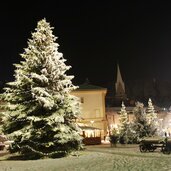 Christkindlmarkt Schnee Bruneck Weihnachtsbaum