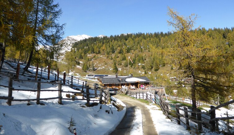 herbst schnee anratterhuette
