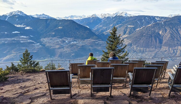 knottnkino voeran winter person blick lana ultental