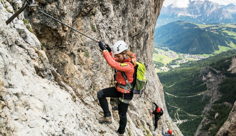 alta badia klettern personen via ferrata