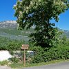 Der &Uuml;beretscher Spazier- und Radweg verbindet Eppan direkt mit Kaltern. Bitte auf die Fu&szlig;g&auml;nger R&uuml;cksicht nehmen! Foto: AT, &copy; Peer