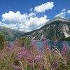 Am anderen Ufer liegt, s&uuml;dlich von Graun und dem Langtauferer Tal, der Endkopf. Foto: AT, &copy; Peer