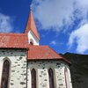 Die Wallfahrtskirche beherbergt den Schwarzen Herrgott, um den sich eine Sage rankt. Foto: BS, &copy; Peer