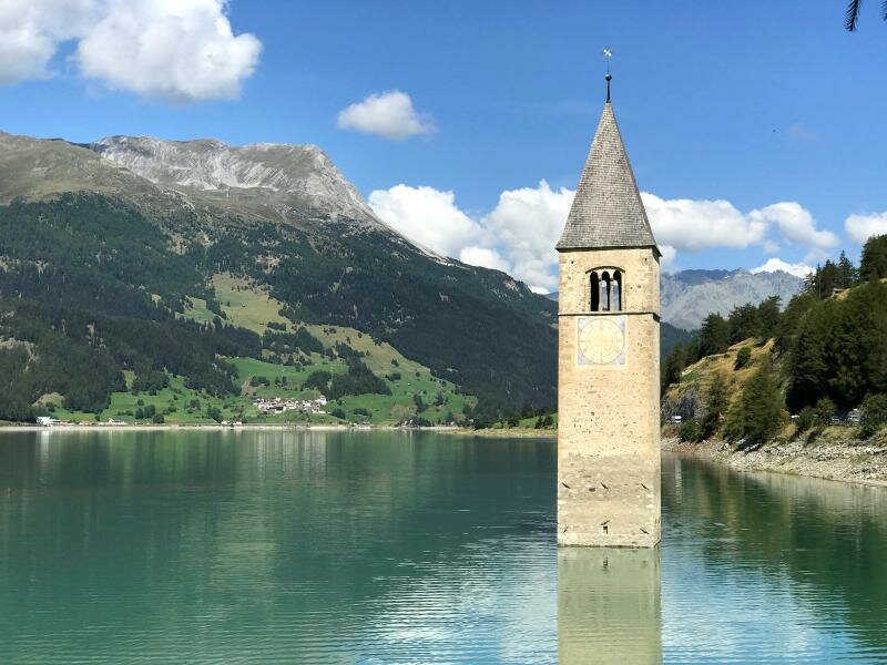 D_RS267063_9878-turm-im-reschensee-bei-graun.jpg