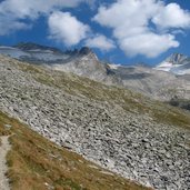 Neveser Hoehenweg Lappach