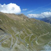 stilfserjoch strasse abfahrt suedtirol kehren