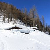 lafetzalm im schnee schnalstal