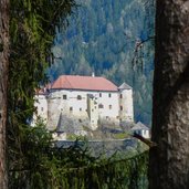 schloss rodenegg bei rodeneck