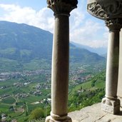 DSC Schloss Tirol Museum Ausblick Meraner Land