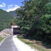 tunnel am radweg eisacktal