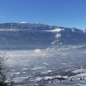 blick richtung tramin im winter