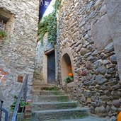 klausen weg nach kloster saeben burg branzoll