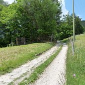 weg a zum oberen wasserfall