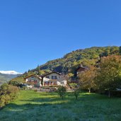 hoefe oberhalb von waidbruck strasse nach lajen