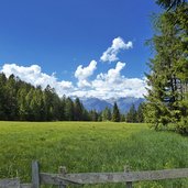 leadner alm blick richtung texelgruppe