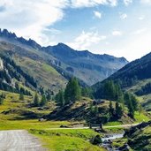 kasern weg laghetto sentiero verso le prime malghe