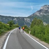 percorso ciclabile su stradina presso nave san rocco