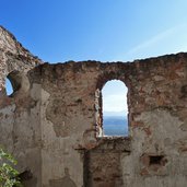 terlan burg ruine neuhaus maultasch