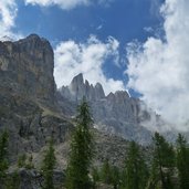 latemarspitzen im nebel