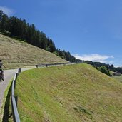 strasse latzfons zum kuehhof mtb