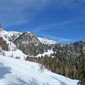 laugenalm wiesen schnee