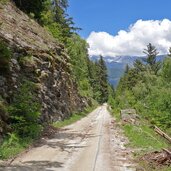 E weg auf ehemaliger bahnstrecke laaser marmorbahn