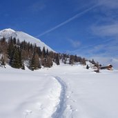 winter bei eggergrubalm oberhalb stuls dahinter hochwart fr