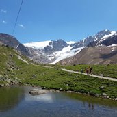 kleiner see unterhalb weisskugelhuette