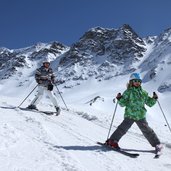 Skigebiet Sulden Skifahrer Kind