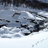 spuren im schnee pfelderer bach