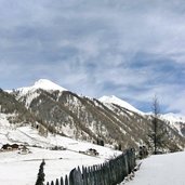 langtaufers winter inverno partenza con vista del versante nord della Vallelunga