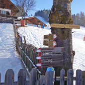 wegweiser rittnerhorn bei pemmern winter