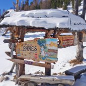 abzweigung rifugio fanes huette winter