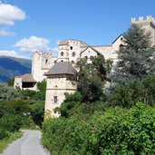 waalwege schluderns vinschgau blick churburg