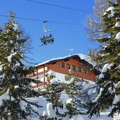 winter rosskopf sterzinger haus und sessellift