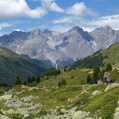 blick auf val plazer schweiz mit piz zuort und piz pisoc