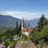 blick auf pfarrkirche burgstall