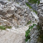 abstieg von col de locia nach sare weg nr stufen