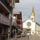 barbian ortskern mit kirche