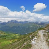 schluesseljoch blick auf sattelberg daxspitze und kalkwandstange