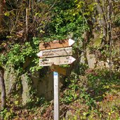 weg nr bei rune stein abzweigung keschtnweg