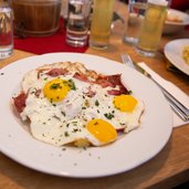 roner alm essen spiegeleier