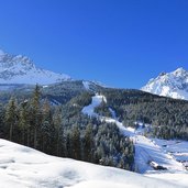 aussicht sextner rotwand mit skigebiet winter