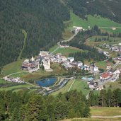 aussicht auf sulden dorf von kanzel