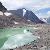gletschersee zayferner blick richtung vertainspitze und ortler