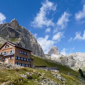 rifugio roda di vael rotwandhuette