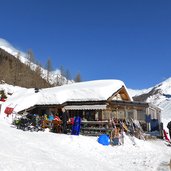 talschlusshuette bei prettau kasern winter