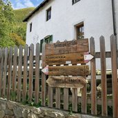 wegweiser in schlandersberg