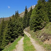 ridnauner hoehenweg zwischen telfer kuhalm und ochsenalm